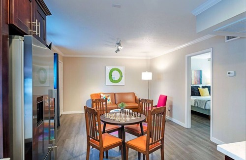 South Central Houston Apartment | Your TMC Flats: Perfect for Family Gatherings & Relaxation