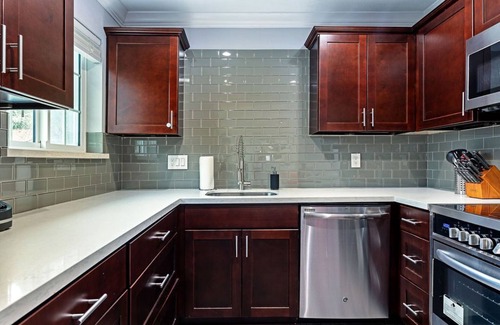 MacGregor Apartment | Spacious TMC Flats: Perfect for Groups with Great Amenities