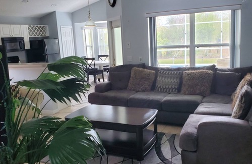 Westbury House | Discover Your Perfect Vacation Home Near Disney & Legoland