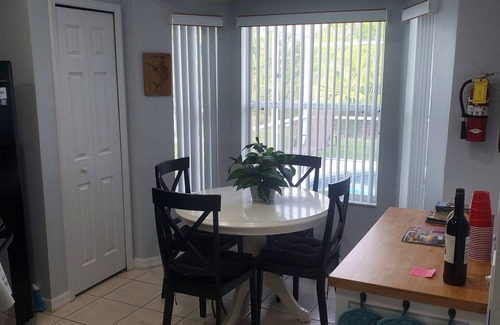 Westbury House | Discover Your Perfect Vacation Home Near Disney & Legoland