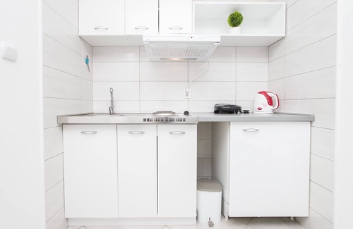 Orahovac Apartment | Your Perfect Family Retreat Awaits You!