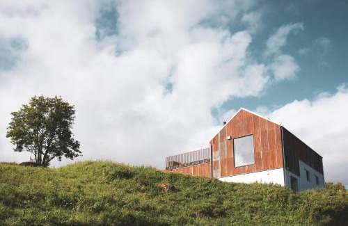 Digermulen Villa | Explore Solheim Lofoten: Family-Friendly with Kitchen Amenities