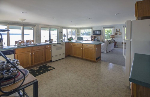 Bremen Cottage | Experience Ocean Views and Private Dock at Lobstering Village