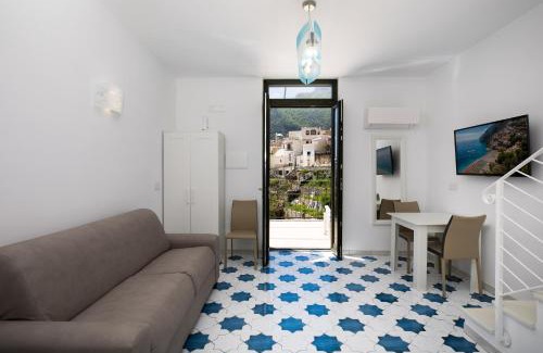 Liparlati Apartment | Oceanfront Bliss at YourHome - H2O Marina Apt with Views