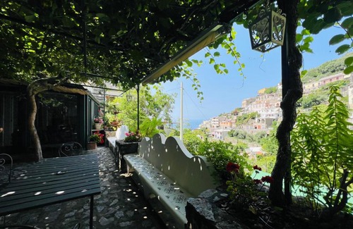 Montepertuso House | Discover YourHome - Iolanda House in Beautiful Positano