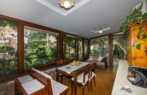 Montepertuso House | Villa Iolanda: Cozy Family Retreat in Positano