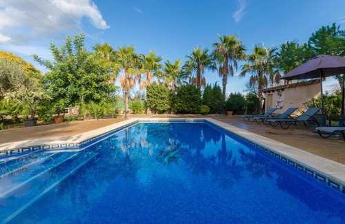 Lloseta House | Relax at YourHouse Els Niguls - 4-Star Family Oasis