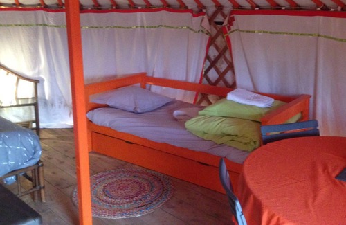 Saint-Leger-sur-Dheune RV Rental | Yourte Mongole