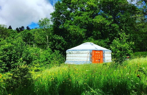 Saint-Antheme RV Rental | Pet-Friendly Yourte Supérieur with Breakfast Included