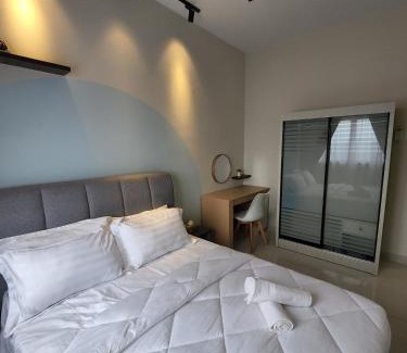 Nilai Apartment | Guest Rated: Youth City Residensi with Pool & Child Care