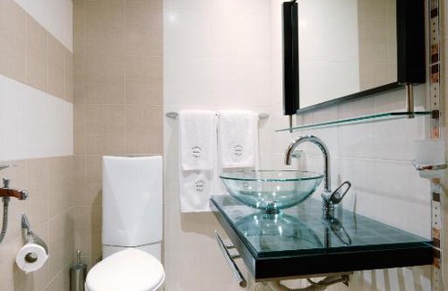 Zheravna House | Yovina House Zheravna: Family-Friendly Stay with Breakfast