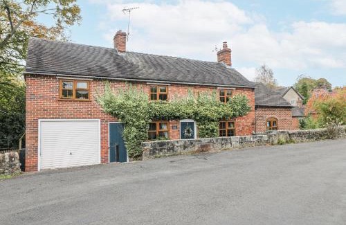 Alton House | Yoxall Cottage