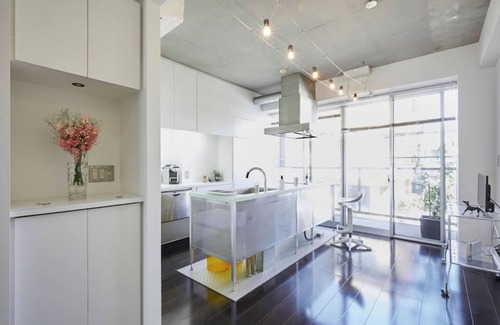 Yoyogi House | Elegant Yoyogi Architectural Design House with Breakfast & Kitchen