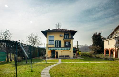 Candia Canavese House | Family-Friendly Ypa Home Lago di Candia with Great Reviews