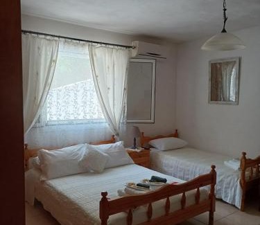 Khartata House | Guest Rated 10/10: Yria Suite in Beautiful Zakynthos