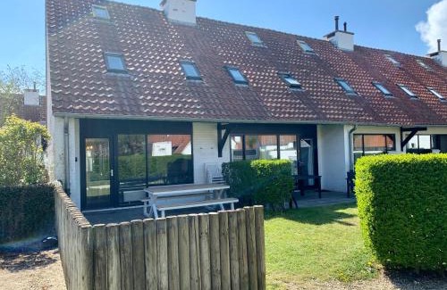 Nieuwpoort House | Discover Ysermonde Fisherman's Cottage with Oceanfront Views
