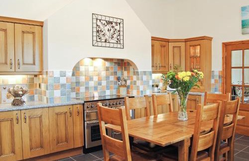 Harlech House | Discover Ysgubor: 5-Star Pet & Child Friendly Retreat