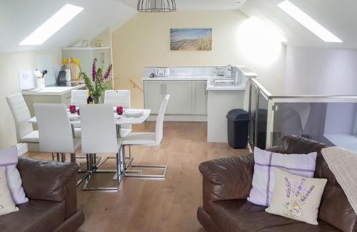 Boncath House | Discover Ysgubor - The Barn: Pet Friendly 5-Star Retreat