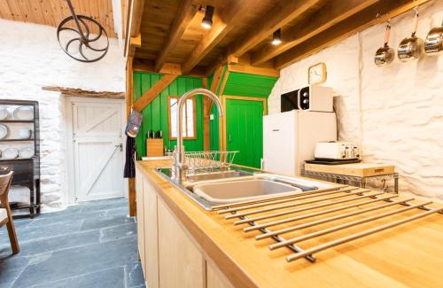 Cardigan House | Ysgubor: A Peaceful Retreat for Two with Pet-Friendly Perks