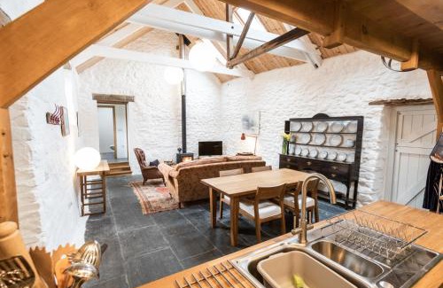 Cardigan House | Ysgubor: A Peaceful Retreat for Two with Pet-Friendly Perks
