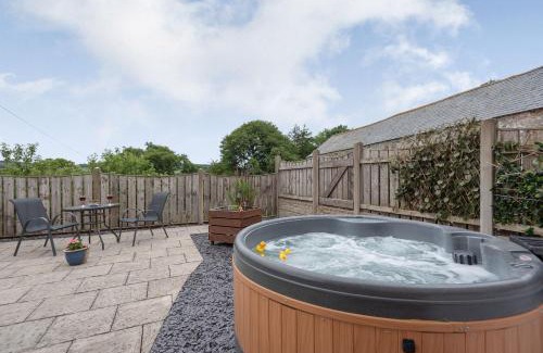Rhyd-y-foel House | Welcoming Ystabl - A Family-Friendly Getaway with Top Ratings