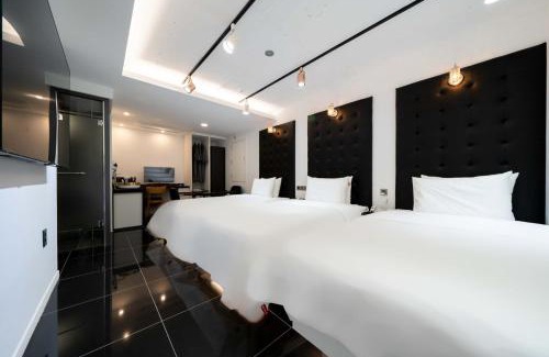Busanjin Hotel | Discover Ytt Hotel: Family-Friendly Stay with Hot Tub