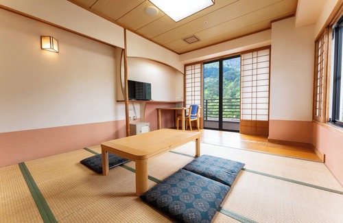 Shiobara House | Experience Shiobara Onsen Yashio Lodge with Eco-Friendly Comfort