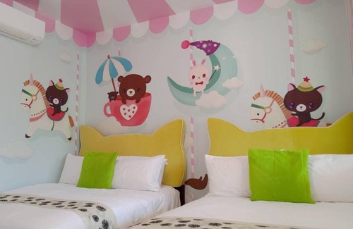 Shoufeng House | Discover Yuan Qiwu Homestay: Family-Friendly Getaway