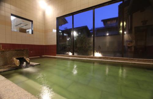 Tsukioka Onsen Hotel | Discover Yuasobiyado Akebono: Family-Friendly Retreat