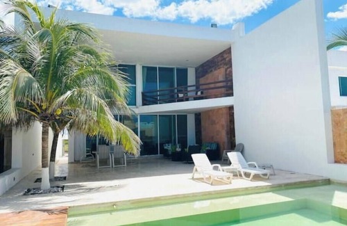 Chicxulub Puerto Villa | Yucatan Tropical Riviera. Relax by the sea