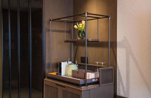Yuexiu Hotel | Discover Yuexiu Hotel Guangzhou: Premier Stay with Pool Access