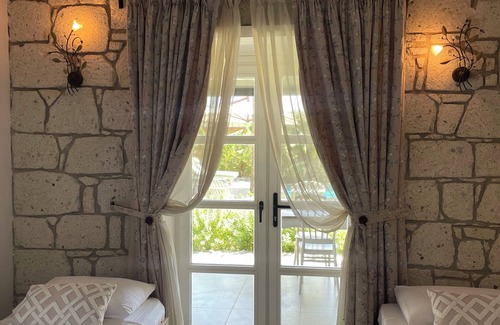 Hacımemis Hotel | Experience YuGa Alacati: Family-Friendly with Pool & Breakfast