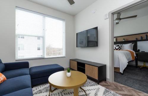 Urbana Hotel | Yugo Guest Suites: Pet-Friendly Comfort Near Attractions