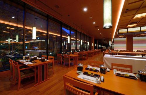 Hanamaki Hotel | Top-Rated Yukaen: Wheelchair Accessible with Hot Tub & Breakfast