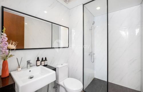 Semanggi Apartment | Family-Friendly Yukari by Kozystay with Pool Access