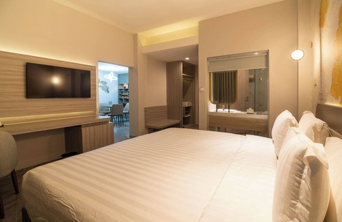 Gorontalo Hotel | Discover Yulia Hotel Managed by HIG: Family-Friendly Stay