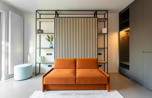 Zentrum-Nord Apartment | Stylish YUMA Apartments Leipzig with kitchen amenities