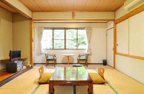 Geisei-mura Hotel | Relaxing Retreat at Yumeno Onsen with Hot Tub Access