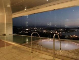 Sasebo Hotel | Relax at Yumihari-no-Oka Hotel with Pool and Hot Tub