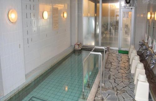 Kamikawa Hotel | Welcoming Stay at Yumoto Ginsenkaku with Hot Tub & Dining