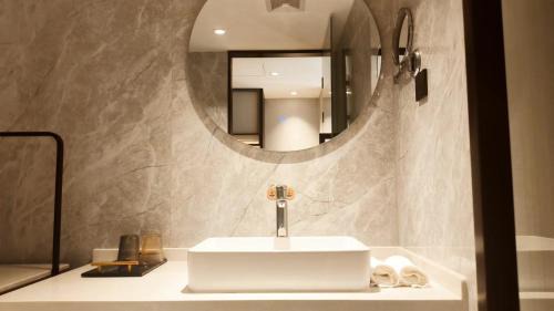 Yizhuang Hotel | Discover Comfort at 云玘酒店 with Family-Friendly Amenities