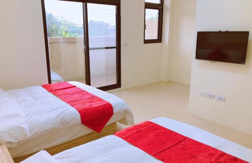 Shoufeng House | Discover Yun Shan Shuei Country House: Family-Friendly Retreat
