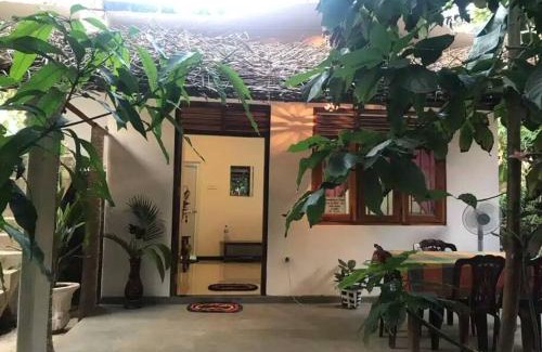Dickwella Villa | Yunal's Place: Guest Rated 9.1 with Family and Pet Perks