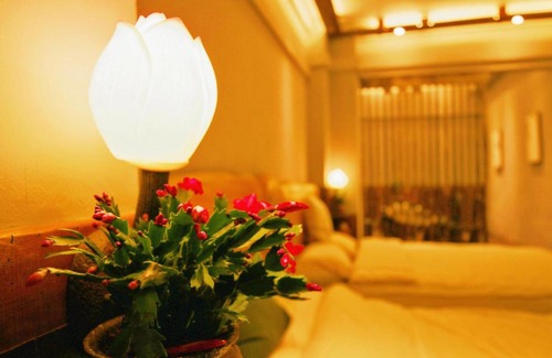 Jinghong House | Family-Friendly Stay at Yunlu Lianxin Guesthouse, 4-Star Rated
