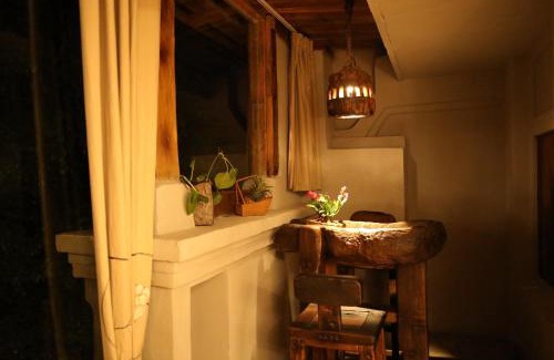 Jinghong House | Family-Friendly Stay at Yunlu Lianxin Guesthouse, 4-Star Rated