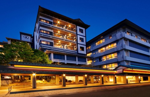 Kaga House | Discover Yunokuni Tensyo: Spa, Pool & Eco-Friendly Stay