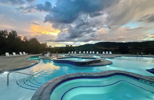 Orderville House | Exceptional Yurt Overlook #8 with Private Bath and Spa