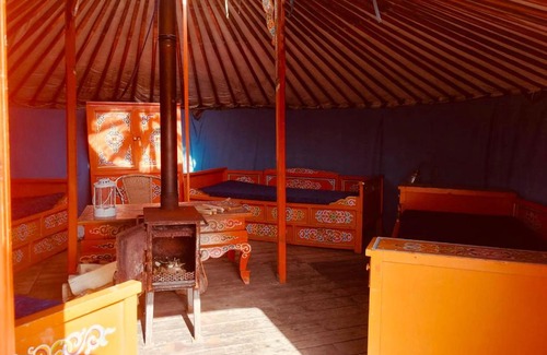 Valthe Other | Cozy Yurt in Voedselbos Valthe with Pool Access