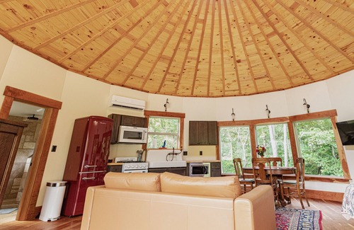 Stockwell Cabin | Exceptional Yurt-Inspired Cabin at The Queen & I Homestead