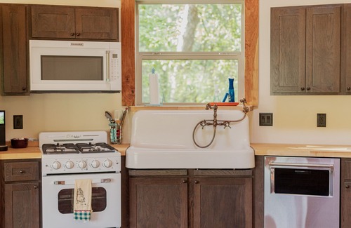 Stockwell Cabin | Exceptional Yurt-Inspired Cabin at The Queen & I Homestead